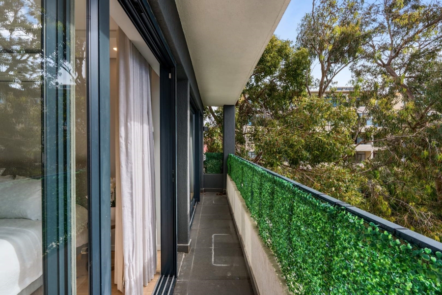 2 Bedroom Property for Sale in Sea Point Western Cape